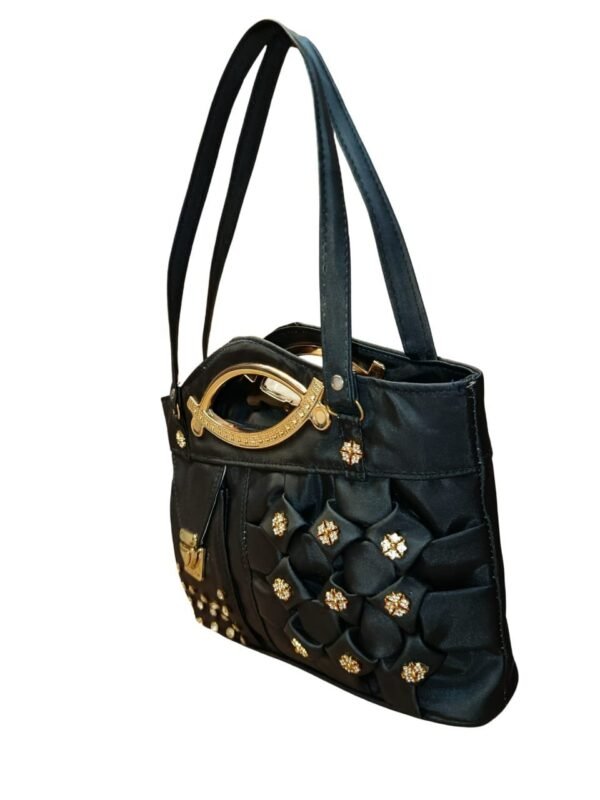 1000340402.jpg Maison — Noir Shoulder Bag