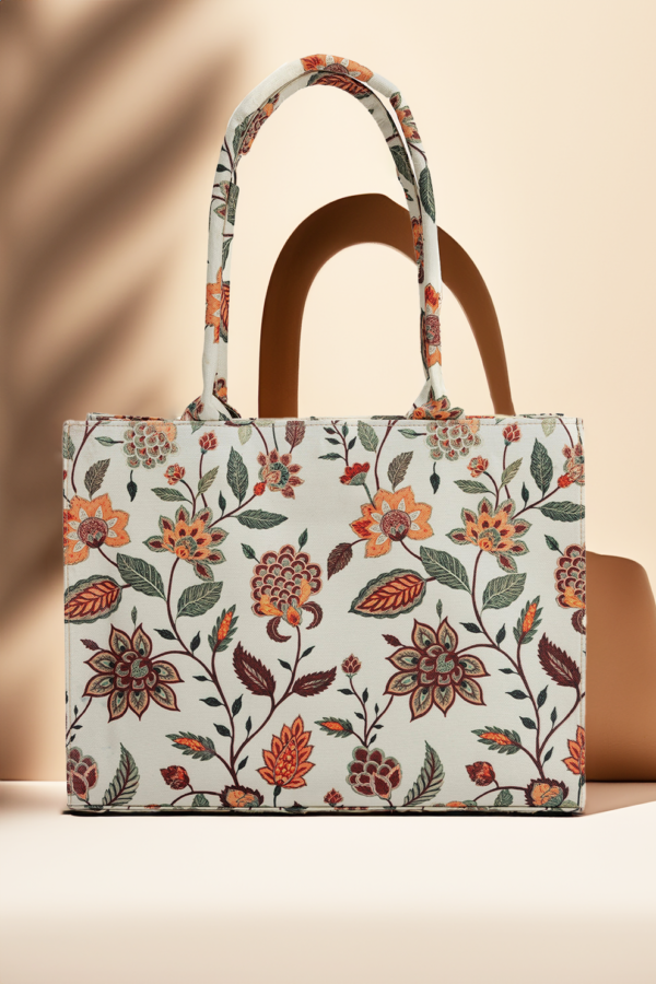 The Blanc Spacious Tote