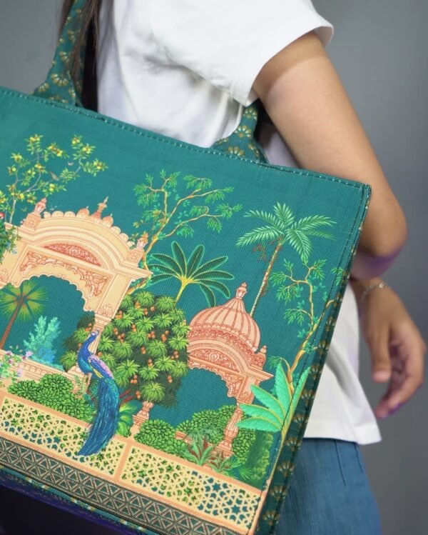 1000356894.jpg Hamptons — Vert Canvas Tote