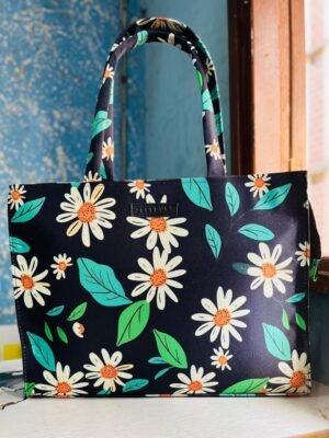 1000365462.jpg The Black Spacious Tote