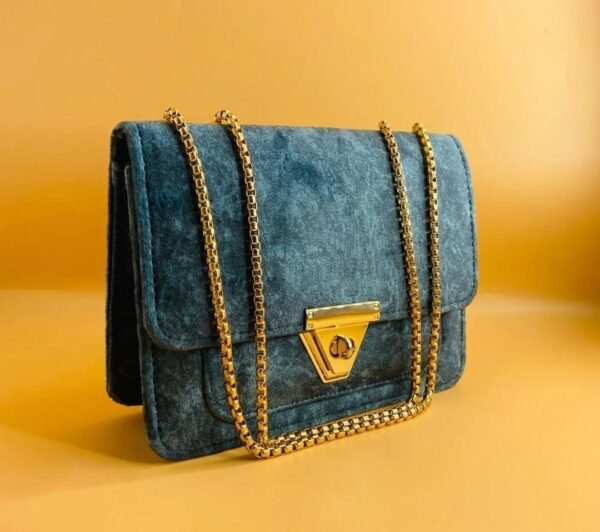 The Bleu Cocktail Minaudière