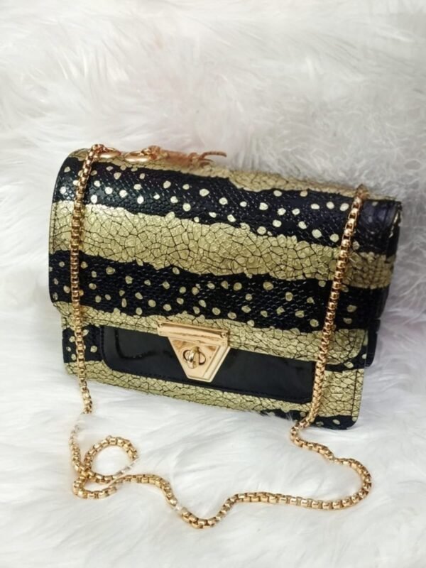 1000384363.jpg The Noir Elegant Chain Bag