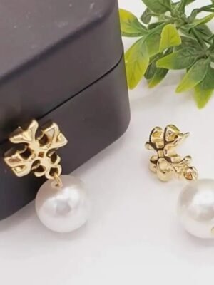 2026/09/1000134013.jpg Elegant Pearl Drop Earrings