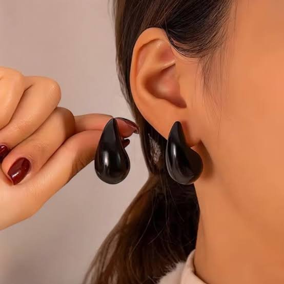 Chunky Black Teardrop Stud Earrings
